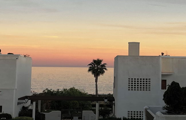 2 Room, Sleeps 4, Parking, 4 Pools, Sea 1st Line - Foto 42