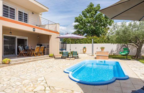 Villa Sunny Olive - Photo 19