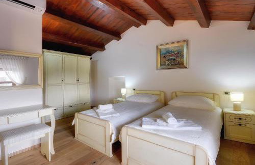 Holiday Home in Golas With Private Pool - Foto 54