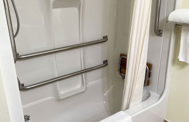 Hudson Inn & Suites - Foto 29