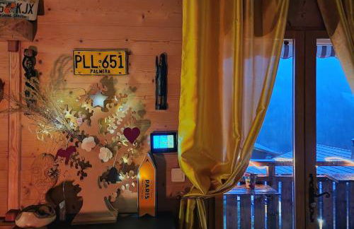 Very comfortable, fully equiped two bed appartement in private chalet entire floor Near La Clusaz, Grand Bornand, Annecy and lake and private terrace Bbq - Foto 7