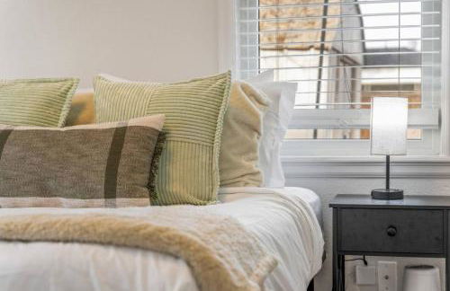 Central Denver Hangout with Huge Backyard - Foto 21