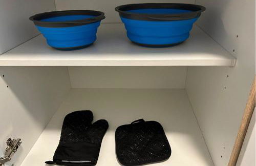 Spacious Apartment with Balcony - nearby Schlosspark - APOLONIAliving - Foto 35