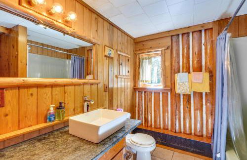 Saranac Lake Cabin with Deck Pets Welcome! - Foto 18