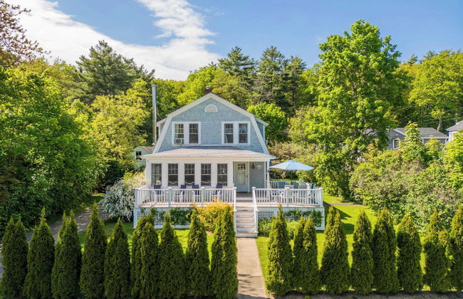 Ogunquit Village 4BR Walk to Beach, Dining & Town Center - Photo 44
