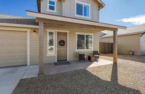 Beautiful Newly Built Home with Central AC - Foto 6