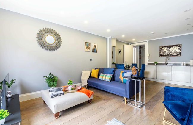 Beautiful Canal Side Notting Hill Abode With Terrace - Photo 10