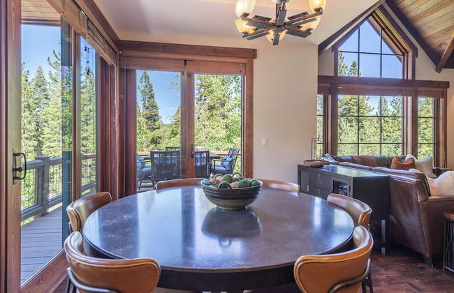 Lux Townhome Next to Village by Sierra Getaways - Photo 23