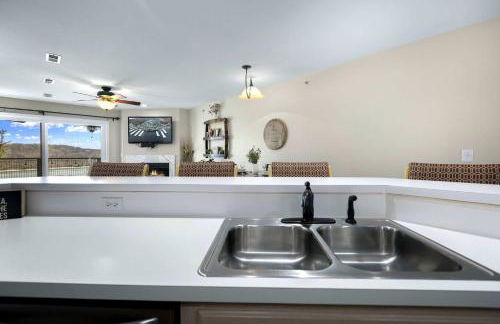 Family Lakefront Oasis - Picture Perfect Retreat - Foto 36