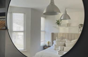 Restored Victorian Home with Private Garden - Foto 23