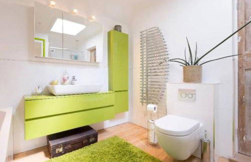 6 bedrooms beautiful home 3 bathrooms, quiet location with garden near Legoland Windsor Heathrow - Foto 28