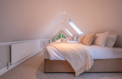 5BDR Luxe Villa By Torr Property Group Short Lets & Serviced Accommodation With Free Parking & River View Stratford-Upon-Avon - Foto 8