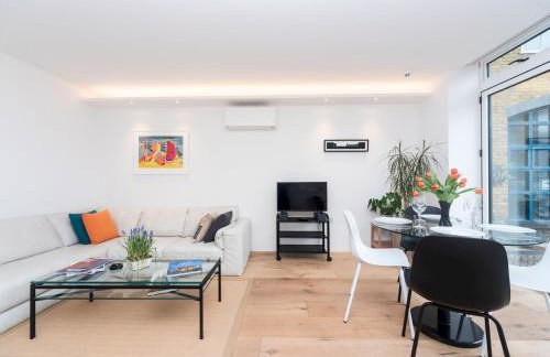 Chic & Cozy Flat in SW London, Perfect Location! - Pass the Keys - Foto 2