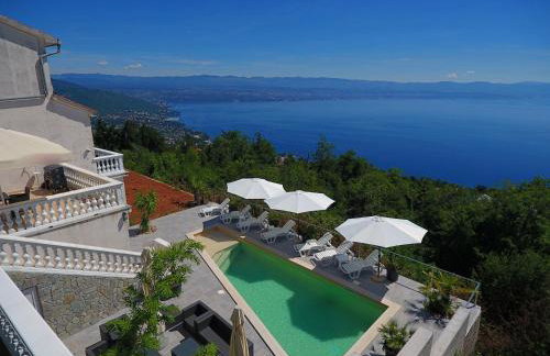 Villa Riviera - Foto 1