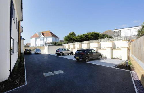 MERAKI 4 by BOURNECOAST - A Modern Apartment with a Patio and Parking - Sea Glimpses - FM8413 - Foto 24