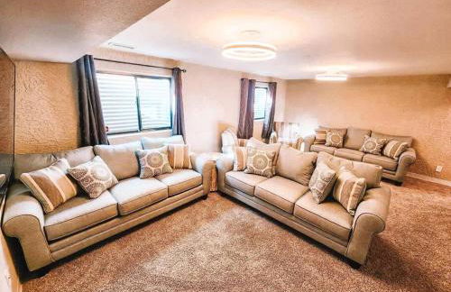 Pet Friendly/3 King Beds/Mins to Airport - Foto 7