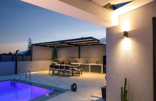 Del Sur Luxury Villa, Heated Pool & Utter Privacy, By ThinkVilla - Foto 21