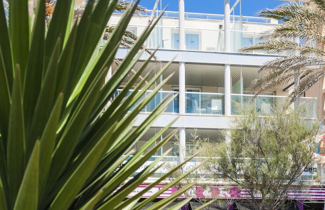 Apartamentos Mix Bahia Real - Photo 33