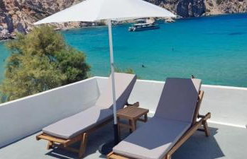 Salty Kisses and Sandy Toes, Seafront Syrmata Houses Authentic Milos Stay - Foto 23