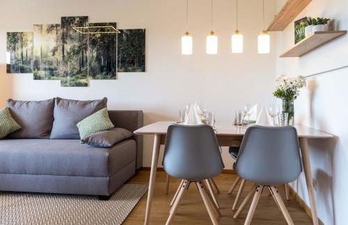 Relax-Apartments - Indoor-Pool - Sauna - Küche - kostenlos Parken - Balkon - teilweise Massagesessel - 85 Zoll Smart-TV - Foto 22