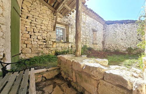Magnifique ferme rénovée et sa piscine écologique - 15 personnes - 7 chambres - Foto 26