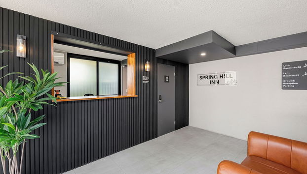 Spring Hill Inn - Foto 2, Recepción