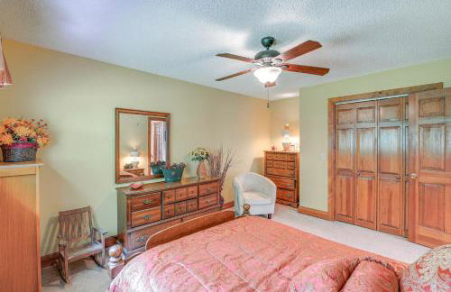 Peaceful Bluff City Retreat with Fire Pit and Grill - Foto 19