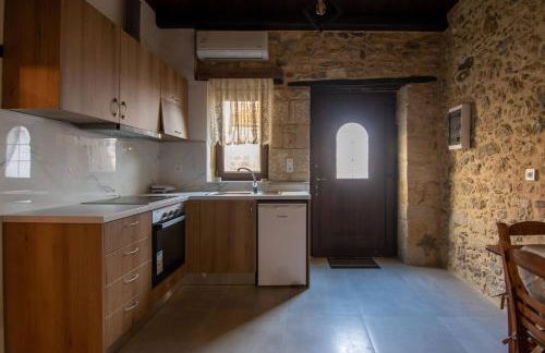 Hercules Traditional Houses - Photo 62