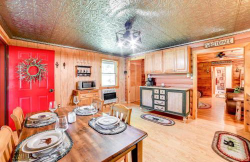 Cardinal Pines Cabin on 8 Acres - Dog Friendly! - Foto 8