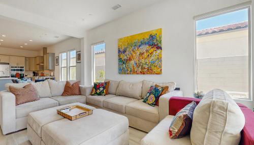 Bright desert oasis with hot tub and grill, shared pool and tennis in 55 plus community - Foto 4