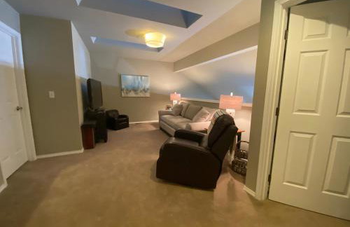 South Seattle gated community 90 day minimum - Foto 14