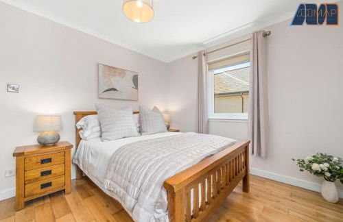 Large Family Home with Hot Tub or Jacuzzi, Log Burner - Foto 17