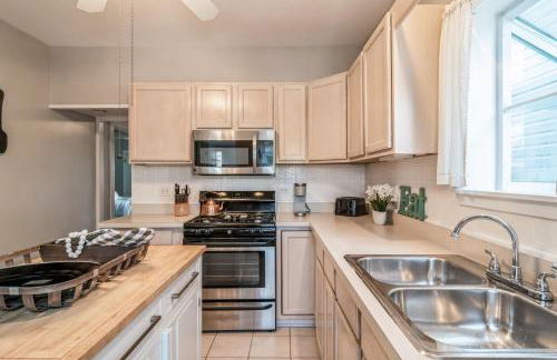 Pearly Gates l 3 Bed l Sleeps 5 l w 2-Car Garage - Foto 7