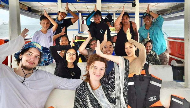 Swimming with Whale Sharks in Puerto Princesa - Foto 5