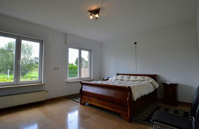 Spacious Villa in Zingem With Garden - Photo 9