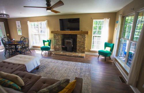 Smokies Hill Top Cabin Mountain Views 2 miles to Town Pet Friendly - Foto 5