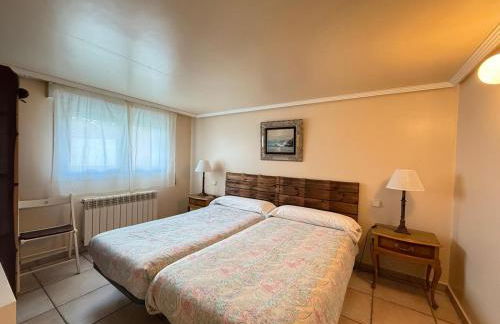 Chalet con jardín, piscina y barbacoa en Logroño - Foto 12