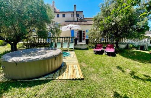 Small Provencal Castle with Swimming Pool, Tennis, Gym & Calm - Foto 79