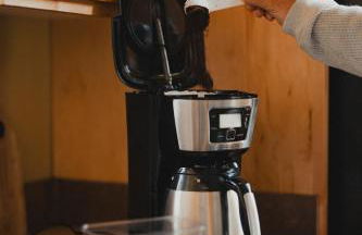 Cabin Minutes to Mt Rainier - EV, HotTub, 2 Queen and Twin - Photo 33