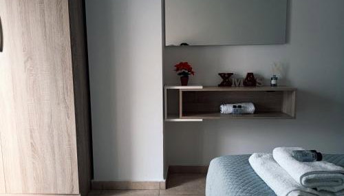 Lunix Luxury Apartment on Metro Station - Foto 3