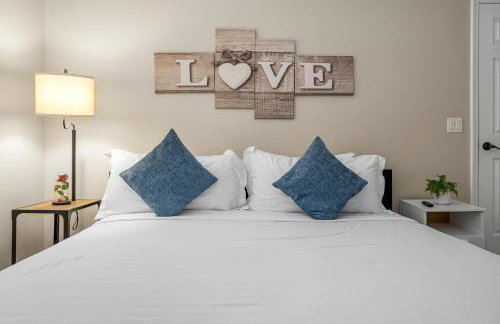 4BR w Heated Pool near Disney & Lake - Sleeps 10 - Foto 24