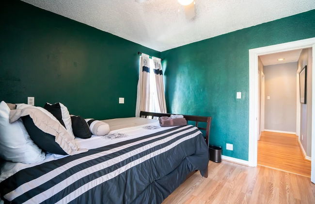 Cannabis Castle Historic Home in Baker District - Foto 17