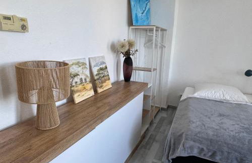 Moderne 4 Zimmer Apartment mit Bergblick Stadtzentrum Contactless Check-in - Foto 51