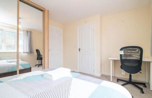 Quiet and Lovely 3-bed house parking and garden - Foto 13