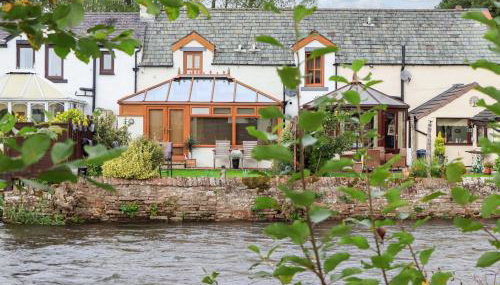 Beckside Cottage - Photo 2