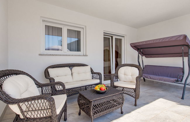 Villa Mira - Photo 8