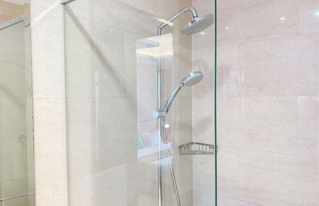 Good And Relaxing 2Br At Menteng Park Apartment - Photo 14