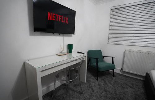 Premium 3BR House - Loughton - by Rent Squared LTD - Foto 4