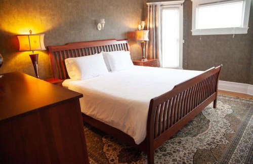 Lakeview on Main Pool Fire Pit and Walkable - Foto 13