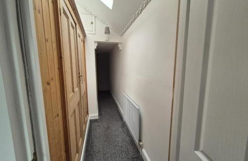 2 Bed Maisonette with Sofa Bed - Ideal for Groups #26C - Foto 31